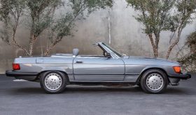 560-sl-perlmutgrau-leder-grau
