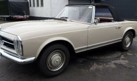 Mercedes-Benz 230 SL , 5 Gang, Beige / Rot