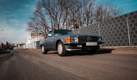 560 SL Perlmutgrau Leder Grau gepflegt Vollgarantie