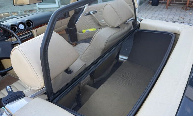 
								Mercedes-Benz SL 300 Blauschwarz / Leder Beige / Automatik voll									