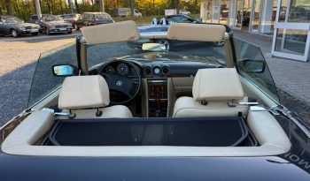 
									Mercedes-Benz SL 300 Blauschwarz / Leder Beige / Automatik voll								