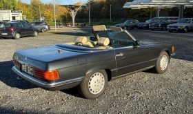 Mercedes-Benz SL 300 Blauschwarz / Leder Beige / Automatik