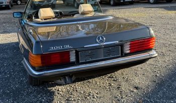 
									Mercedes-Benz SL 300 Blauschwarz / Leder Beige / Automatik voll								