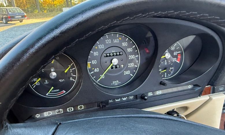 
								Mercedes-Benz SL 300 Blauschwarz / Leder Beige / Automatik voll									