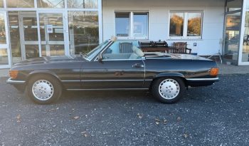 
									Mercedes-Benz SL 300 Blauschwarz / Leder Beige / Automatik voll								