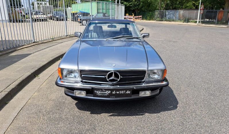 
								560 SL Perlmutgrau / Leder grau voll									