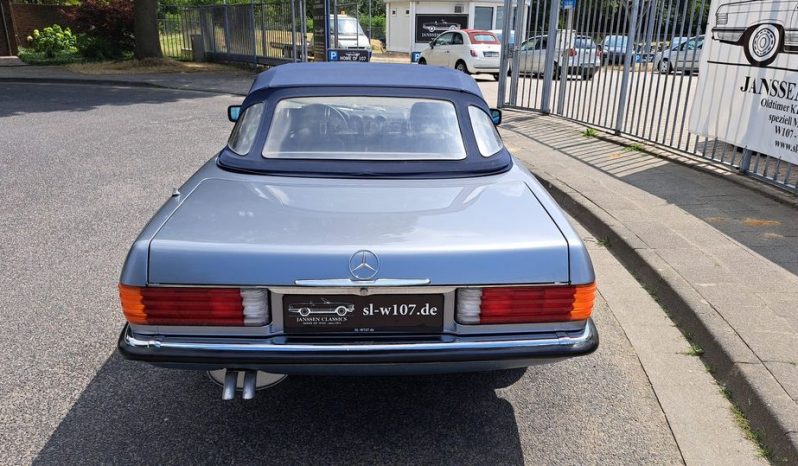 
								560 SL Perlmutgrau / Leder grau voll									