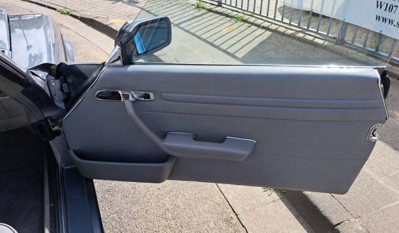 
								560 SL Perlmutgrau / Leder grau voll									