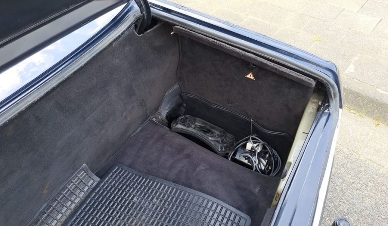 
								Mercedes-Benz SL 500 dunkel Blau / Leder Grau voll									