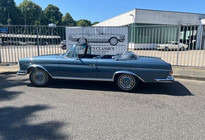 
								Mercedes-Benz 280 SE 3,5 Flachkühler Cabrio voll									