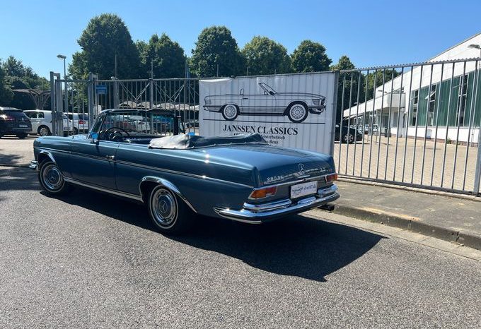 
								Mercedes-Benz 280 SE 3,5 Flachkühler Cabrio voll									