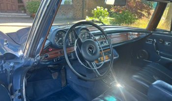 
									Mercedes-Benz 280 SE 3,5 Flachkühler Cabrio voll								