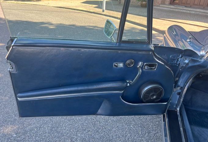 
								Mercedes-Benz 280 SE 3,5 Flachkühler Cabrio voll									