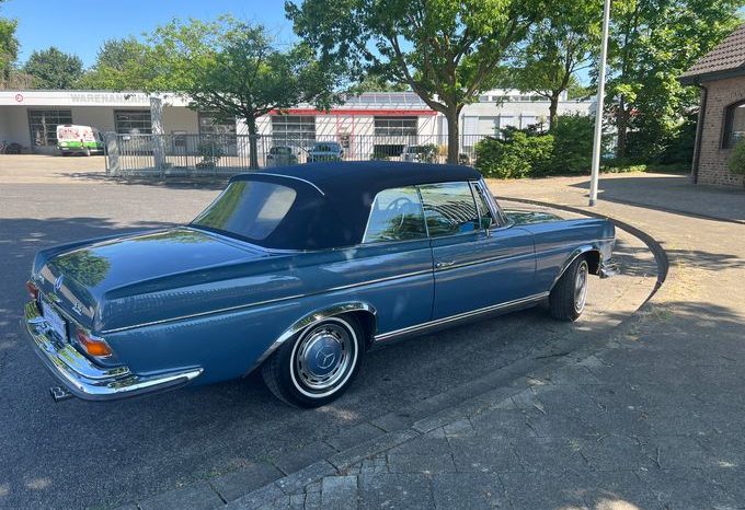 
								Mercedes-Benz 280 SE 3,5 Flachkühler Cabrio voll									