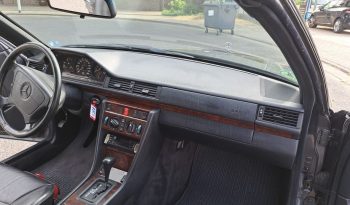 
									Mercedes-Benz CE 300 24V Cabrio/Blauschwarz / Leder schwarz/Automatik voll								