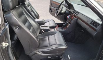 
									Mercedes-Benz CE 300 24V Cabrio/Blauschwarz / Leder schwarz/Automatik voll								