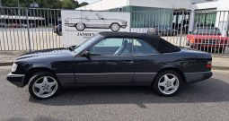 Mercedes-Benz CE 300 24V Cabrio/Blauschwarz / Leder schwarz/Automatik