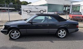 Mercedes-Benz CE 300 24V Cabrio/Blauschwarz / Leder schwarz/Automatik