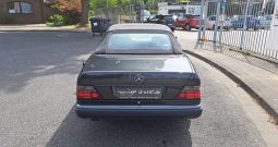 Mercedes-Benz CE 300 24V Cabrio/Blauschwarz / Leder schwarz/Automatik