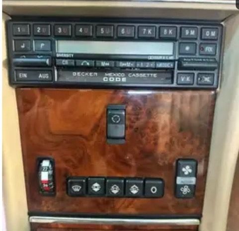 
								Mercedes-Benz SL 560 Nur 61600 Km TOP Zustand voll									