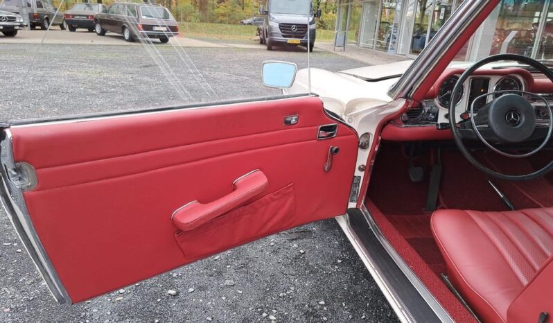
								Mercedes-Benz SL 280 W113 Restauriert Sehr schön voll									