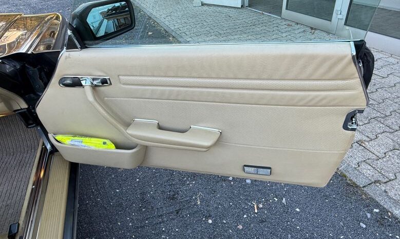 
								Mercedes-Benz SL 300 Blauschwarz/Beige/Automatik/Klima voll									