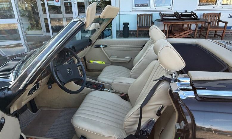 
								Mercedes-Benz SL 300 Blauschwarz/Beige/Automatik/Klima voll									