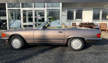 Mercedes-Benz SL 560 Impala / Beige