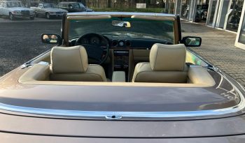 
									Mercedes-Benz SL 560 Impala / Beige voll								