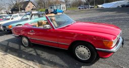 Mercedes-Benz SL 560 Signalrot / Leder Dattel