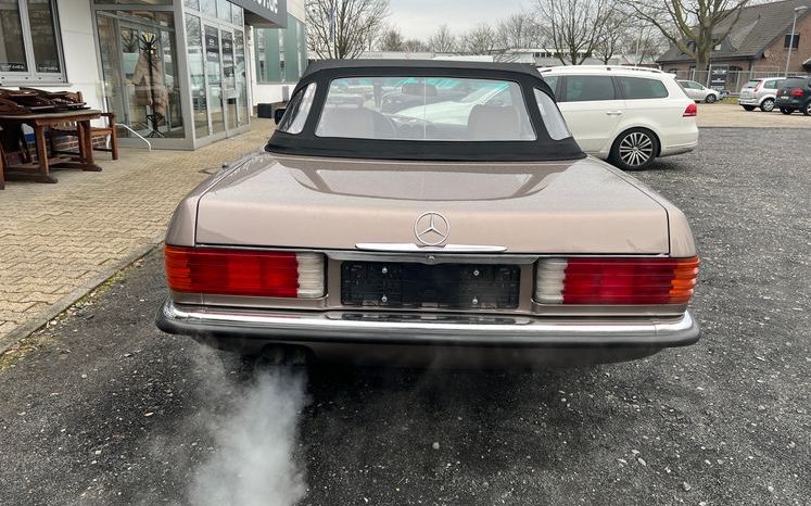 
								Mercedes-Benz SL 560 Impala / Beige voll									