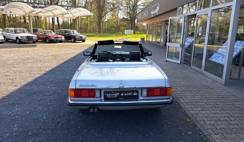 
								Mercedes-Benz SL 300 Silber / Leder schwarz/ Automatik voll									