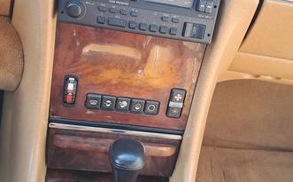 
									Mercedes-Benz SL 560 wenig km voll								