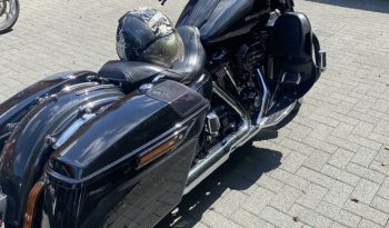 
									Harley-Davidson Street Glide CVO mit 131 Motor Jekill & Hyde voll								