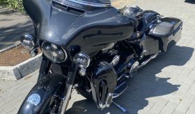 Harley-Davidson Street Glide CVO mit 131 Motor Jekill & Hyde