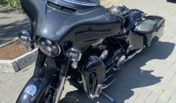 Harley-Davidson Street Glide CVO mit 131 Motor Jekill & Hyde