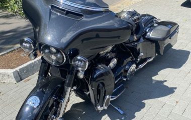 Harley-Davidson Street Glide CVO mit 131 Motor Jekill & Hyde