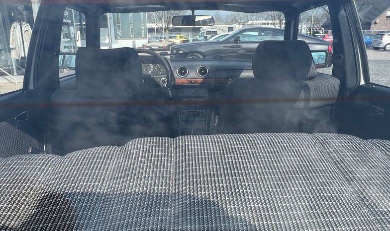 
								200 Benziner W123 Automatik / ESSD voll									