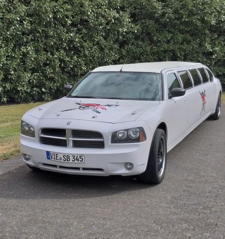
								Dodge Charger” Super Strech Limo” voll									