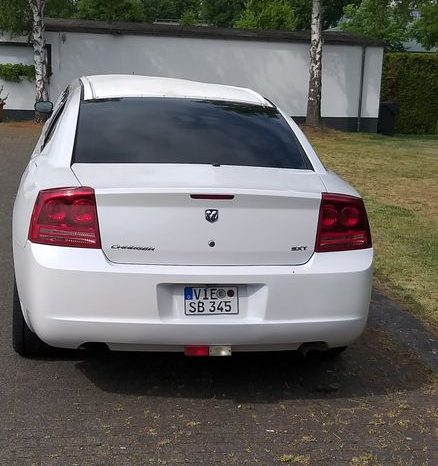 
								Dodge Charger” Super Strech Limo” voll									