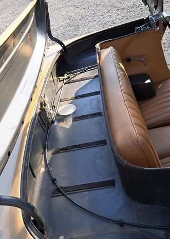 
								Mercedes-Benz SL 560 wenig km voll									