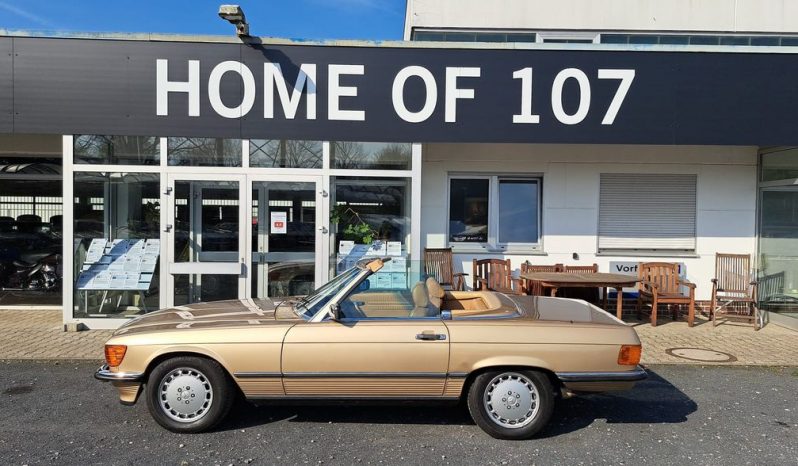 
								Mercedes-Benz SL 560 wenig km voll									