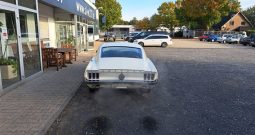 Ford Mustang Fastback GT 6390 ccm Big Block