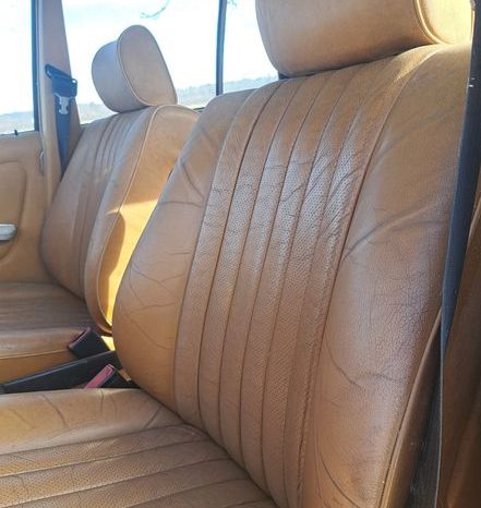 
								Mercedes 250 T aus 1 Hand , Scheckheftgepflegt bei Mercedes Benz voll									