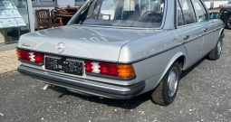 200 Benziner W123 Automatik / ESSD