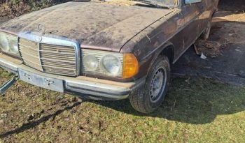 
									Mercedes 250 T aus 1 Hand , Scheckheftgepflegt bei Mercedes Benz voll								