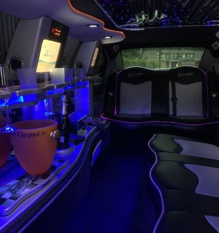 
								Dodge Charger” Super Strech Limo” voll									