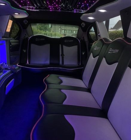 
								Dodge Charger” Super Strech Limo” voll									