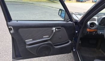 
									Mercedes-Benz 230 TE Automatik,Klimaautomatik,Schiebedach voll								