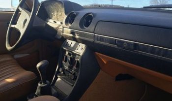 
									Mercedes 250 T aus 1 Hand , Scheckheftgepflegt bei Mercedes Benz voll								